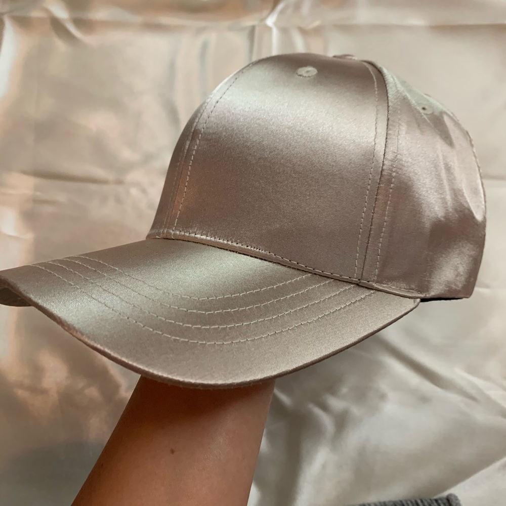 Champagne Gold Cap